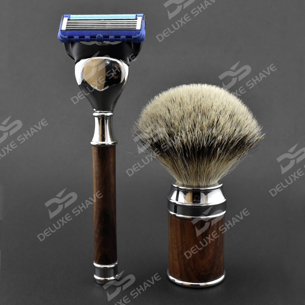 Shaving Set with Holder of Razors and Brush Shaving Set with Holder of Razors and Brush